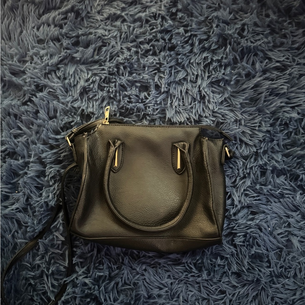 Elegant Black Leather cross over bag